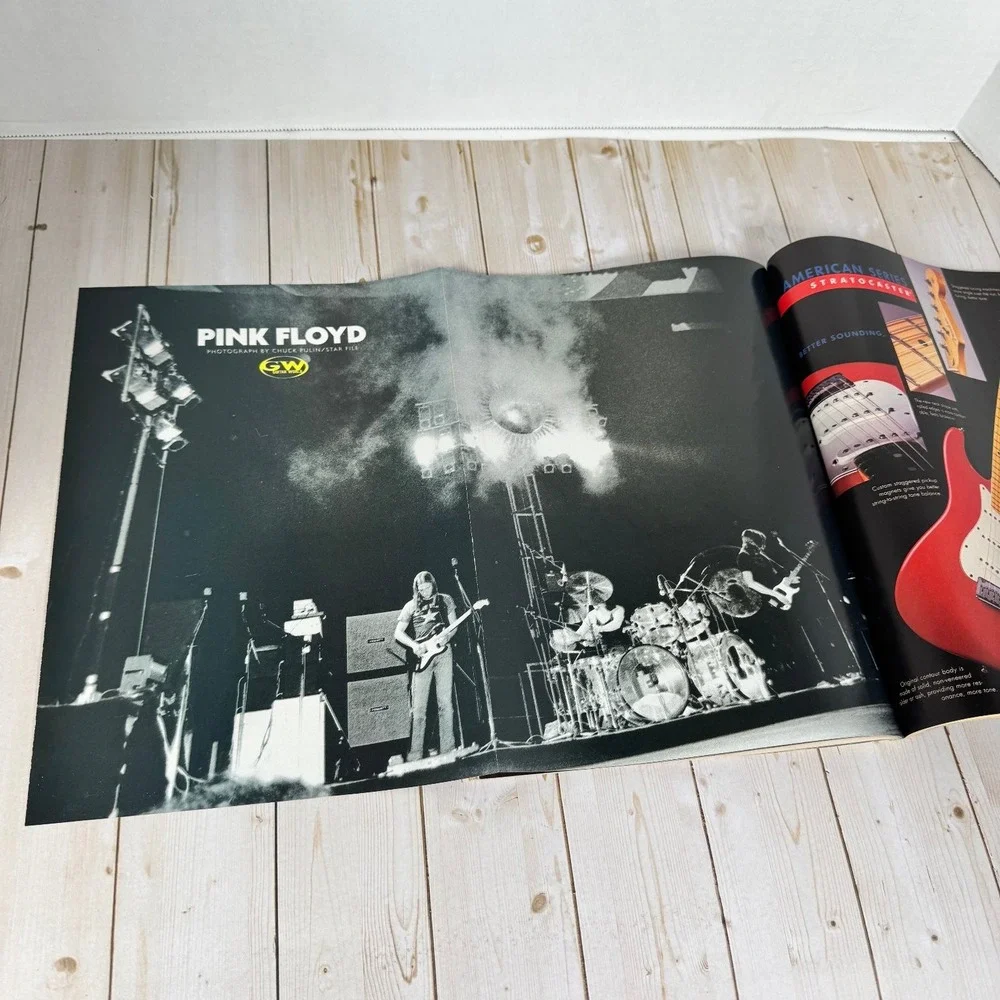 Guitar World Dec 2001 Pink Floyd Poster SRV STP Strokes Magazine